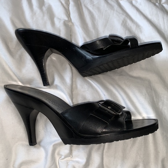 Carlos Santana Shoes - NWOT Carlos Santana Heels